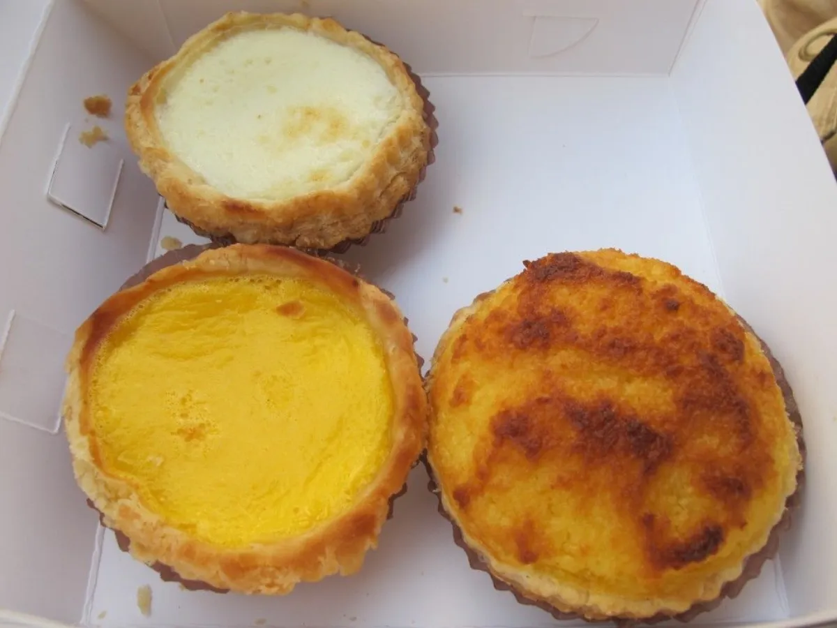 路环安德鲁饼店新鲜出炉的葡式蛋挞